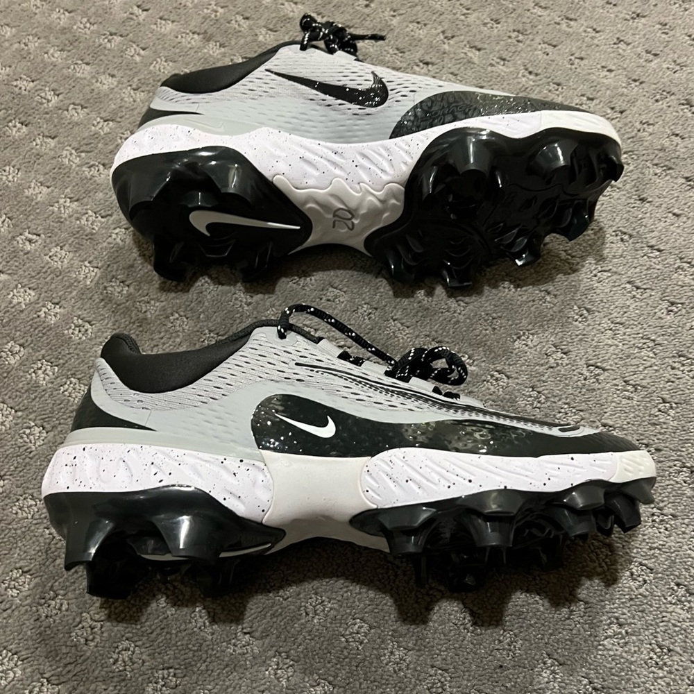 Nike Alpha Huarache Elite Baseball Cleats